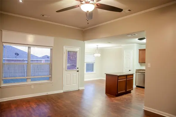 132 Kincaid Drive, Sanger, TX 76266