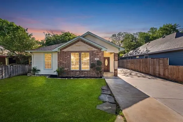 710 Elwayne Avenue, Dallas, TX 75217