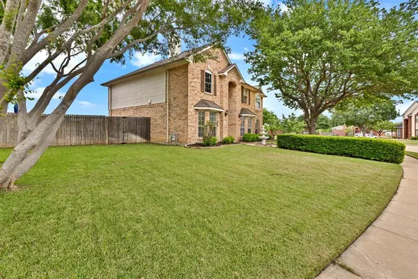 1733 Sawtooth Oak Trail, Keller, TX 76248