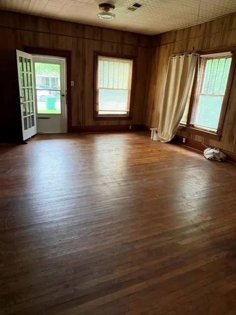 1507 & 1511 E Garnett Street, Gainesville, TX 76240