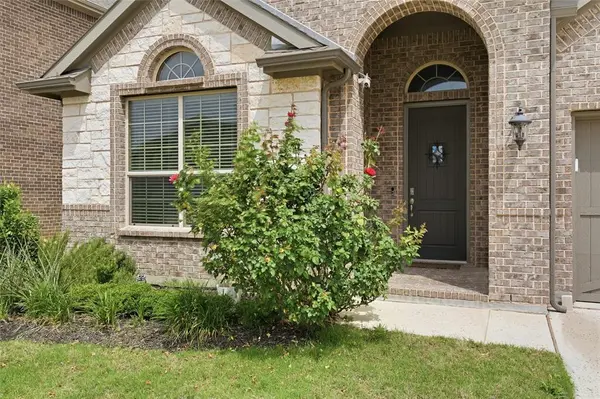 1012 Kensington Way, Argyle, TX 76226