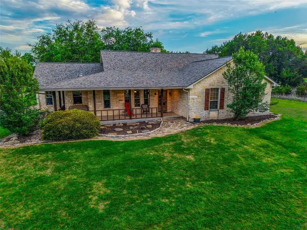 5636 Fm 56, Clifton, TX 76634