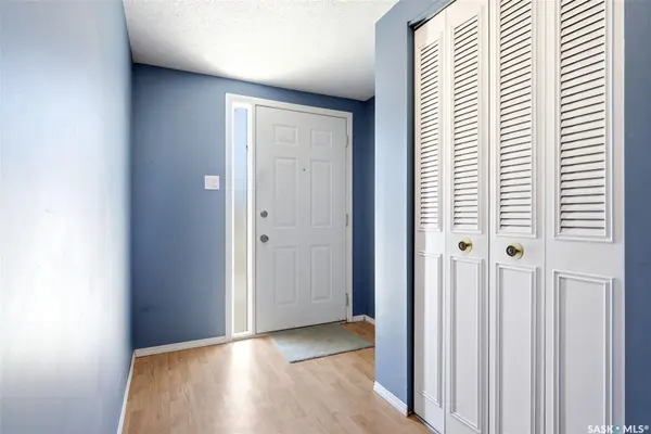 104 Lockwood ROAD, Regina, SK S4S 3G2