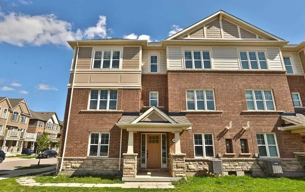 348 Sixteen Mile DR, Oakville, ON L6M 4M2