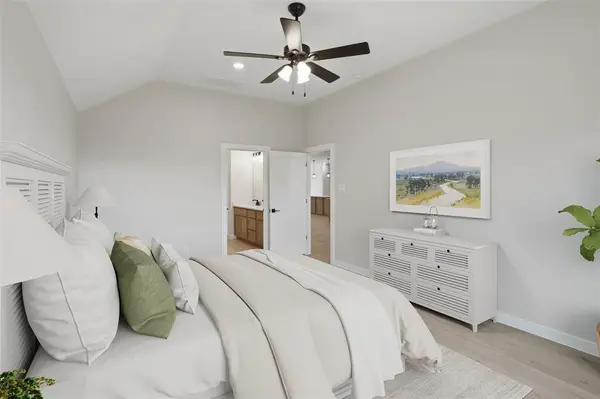 407 E Boyd Avenue, Boyd, TX 76023