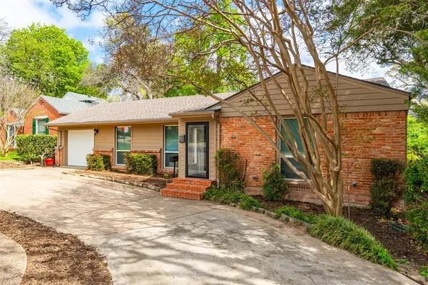 936 N Buckner Boulevard, Dallas, TX 75218