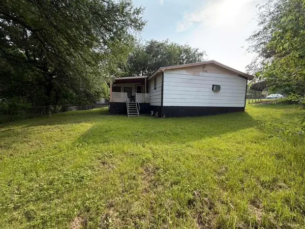 325 County Road 1768, Clifton, TX 76634