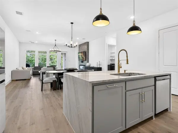 4012 chastetree Lane, Mckinney, TX 75071