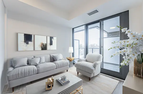 250 Lawrence AVE W #526, Toronto C04, ON M5M 1B2