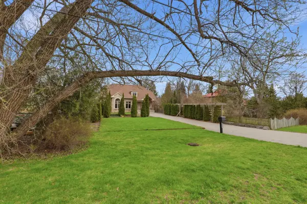 583 Park CRES, Pickering, ON L1W 2E1