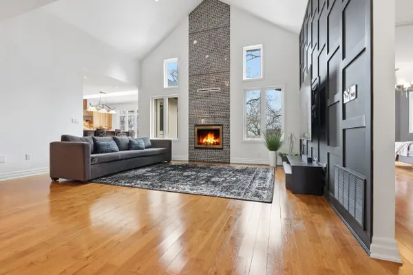 583 Park CRES, Pickering, ON L1W 2E1