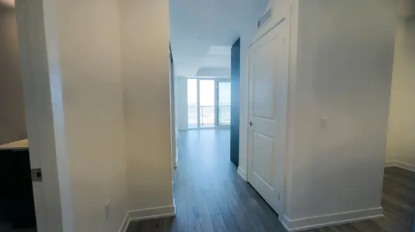 15 Skyridge DR #1505, Brampton, ON L6P 4S3