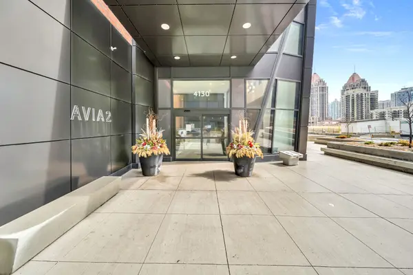 4130 Parkside Village DR #3504, Mississauga, ON L5B 0L7