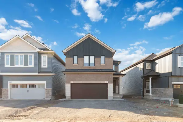 625 Paakanaak AVE ##B, Blossom Park - Airport And Area, ON K1X 0J6