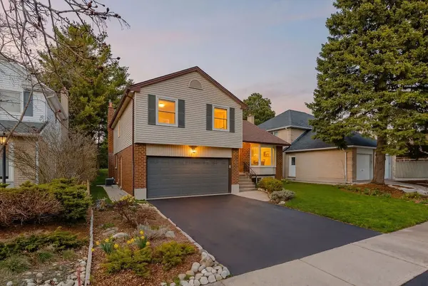 312 Faraday CT, Waterloo, ON N2L 6A6