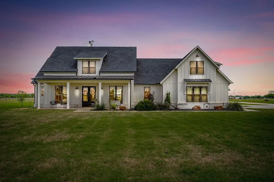 5520 Big Valley Circle, Lipan, TX 76462