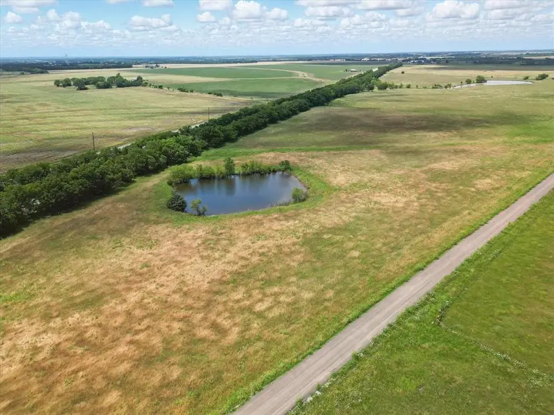 6464 County Road 1050, Celeste, TX 75423