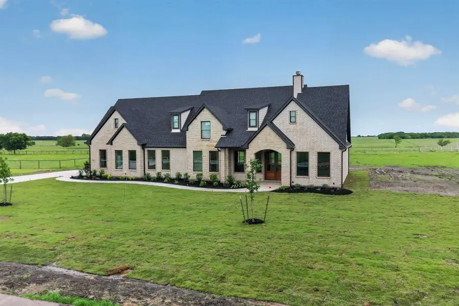 591 Alondrita Street, Celeste, TX 75423