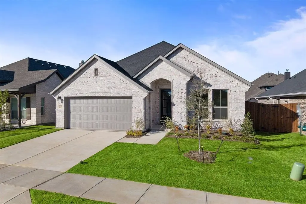 4532 Brentfield Drive, Fort Worth, TX 76036