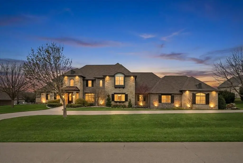 7916 Modena Drive, Fort Worth, TX 76126