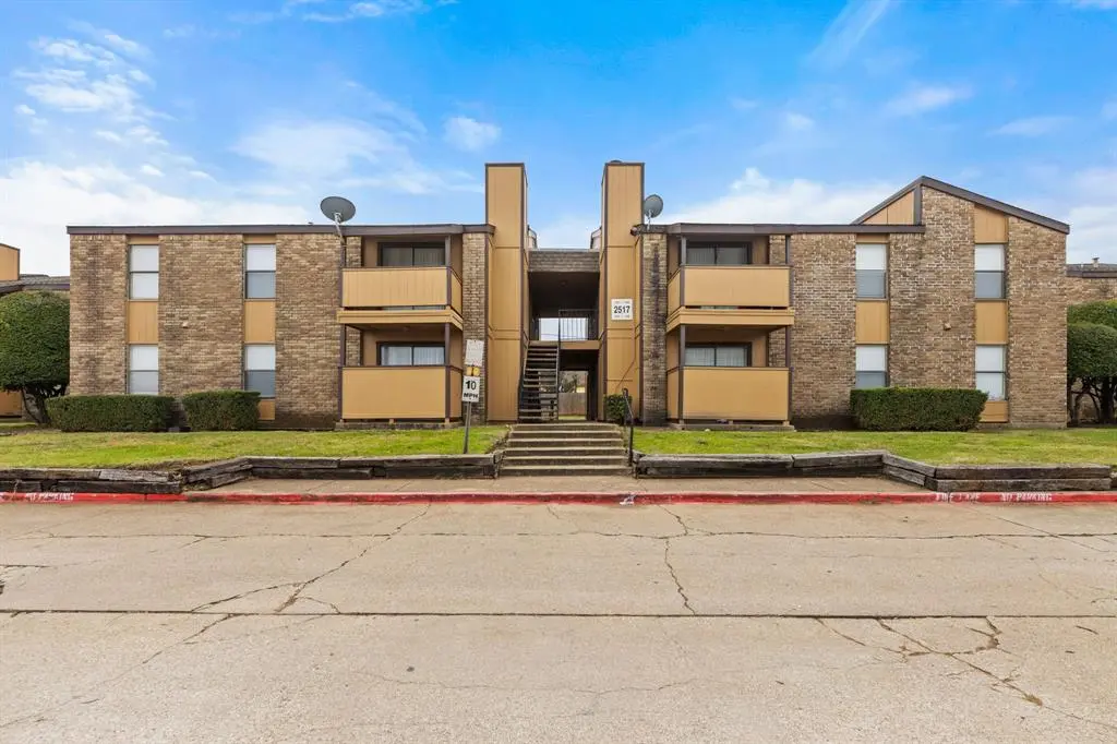 2515 Altamesa Boulevard, Fort Worth, TX 76133