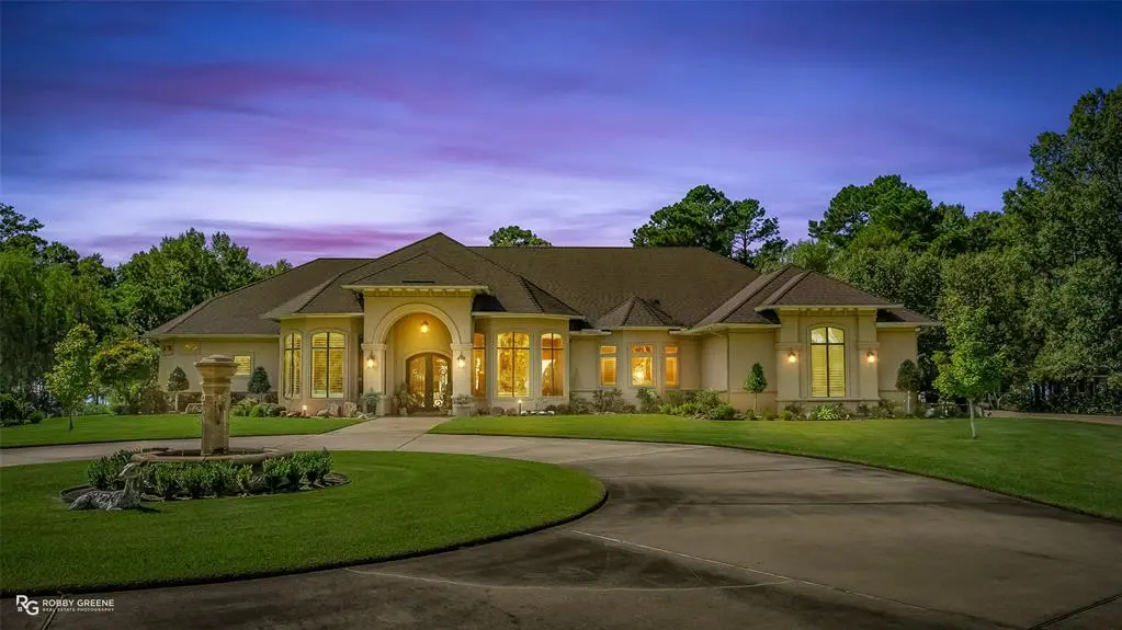 2002 N Cross Drive, Shreveport, LA 71107