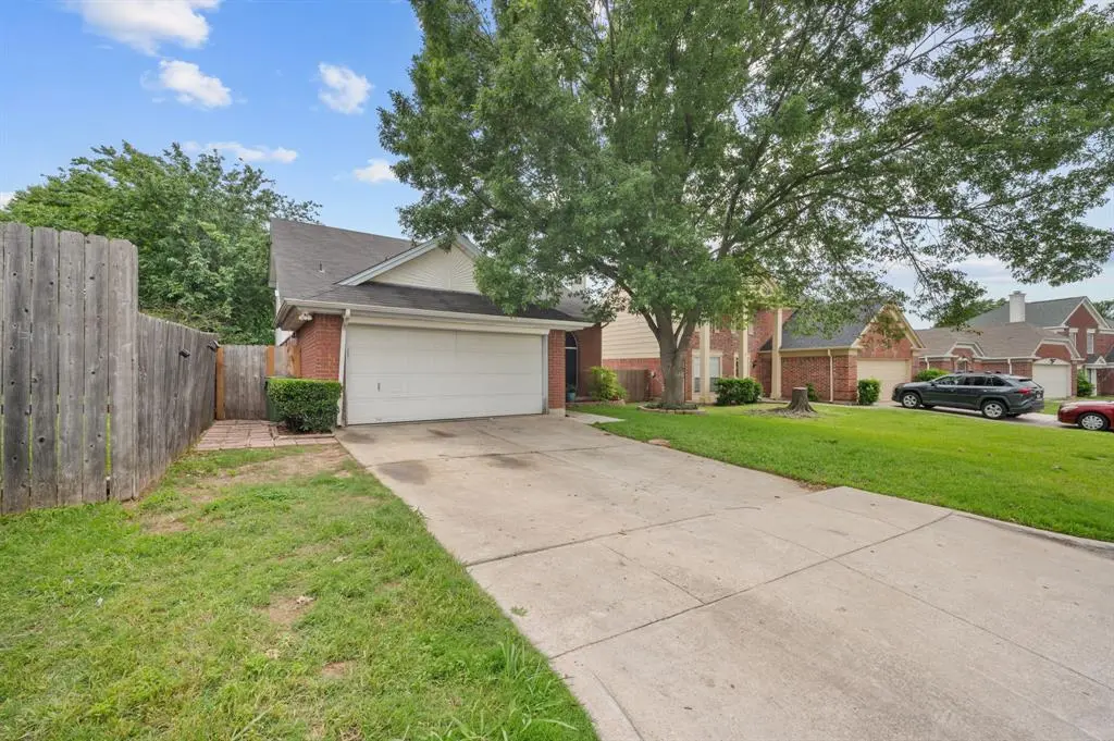916 Danforth Place, Arlington, TX 76017