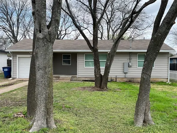 577 W 6th Street, Lancaster, TX 75146