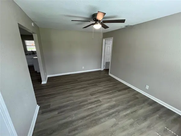 577 W 6th Street, Lancaster, TX 75146