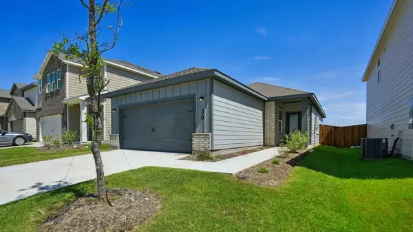 6084 Mojave Drive, Forney, TX 75126