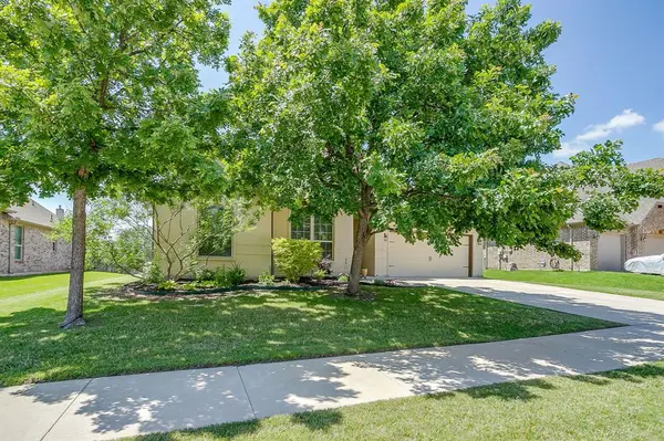 3936 Brookdale Road, Benbrook, TX 76116