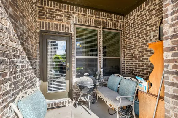 3922 Canton Jade Way, Arlington, TX 76005