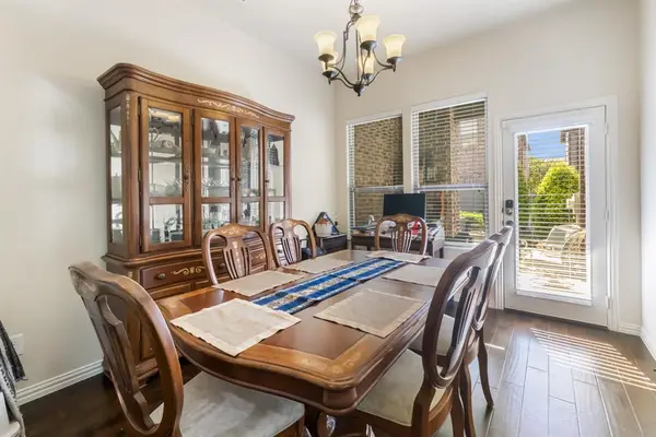 3922 Canton Jade Way, Arlington, TX 76005