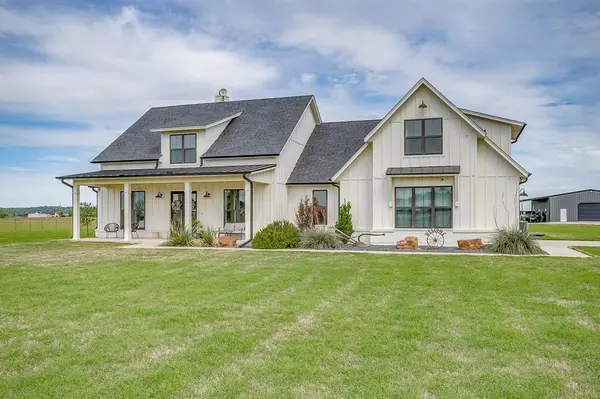 5520 Big Valley Circle, Lipan, TX 76462