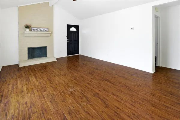 3324 Green Ridge Street, Fort Worth, TX 76133