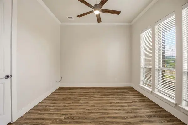 198 Cedar Mountain Drive, Weatherford, TX 76085