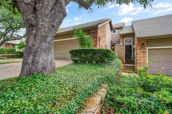 8518 Coppertowne Lane, Dallas, TX 75243