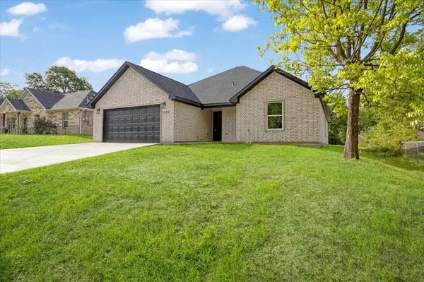 1509 W 10th St., Mount Pleasant, TX 75455