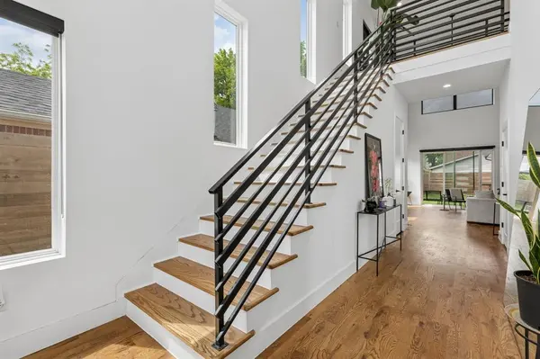 1717 Mcbroom Street, Dallas, TX 75212