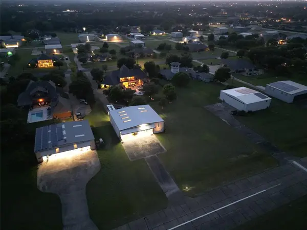 2930 Falcon Way, Midlothian, TX 76065