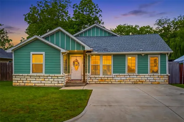 1116 S Hazelwood Street, Sherman, TX 75090