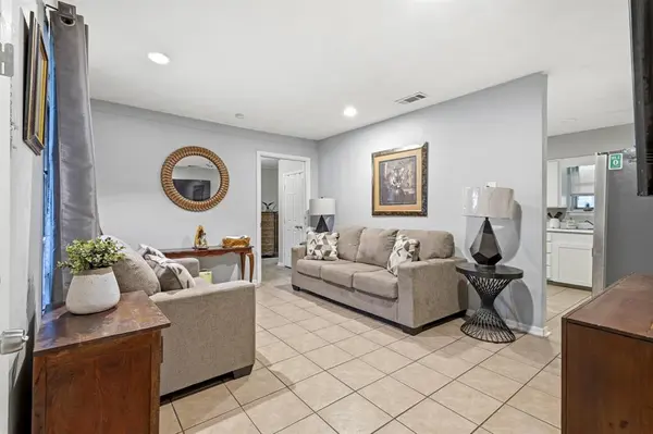 1201 Juanita Street, Mesquite, TX 75149