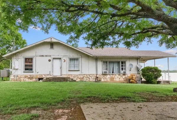 5757 Parkside Court, Granbury, TX 76048