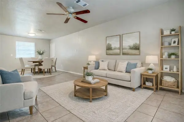 919 Southloop Drive, Duncanville, TX 75137