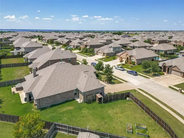 3003 Lily Lane, Forney, TX 75126