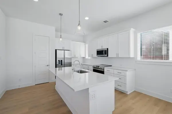 1741 W Cantey Street, Fort Worth, TX 76110