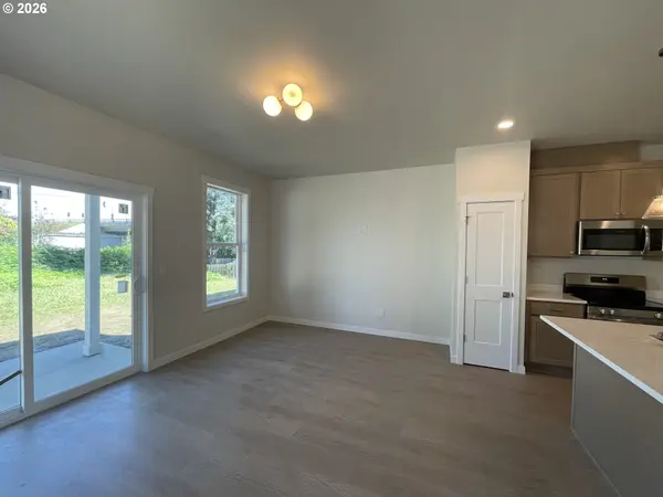 20751 NE Thompson TER, Fairview, OR 97024