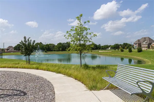 909 Goldenwave Trail, Wylie, TX 75098