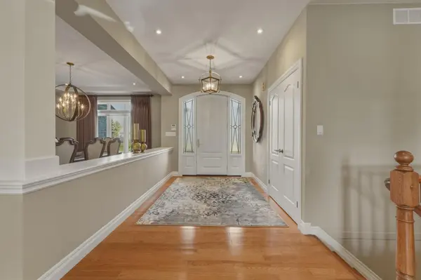 21 Bishop CT, Halton Hills, ON L7G 6G8