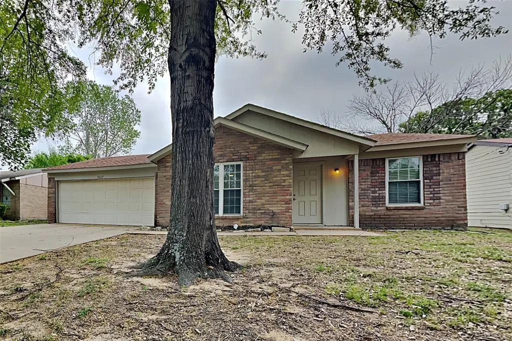 5317 Windy Meadow Drive, Arlington, TX 76017